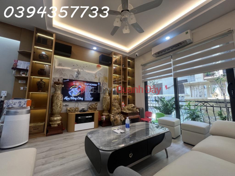 Property Search Vietnam | OneDay | Residential, Sales Listings HOUSE FOR SALE ON TRAN QUOC HOAN: 40M2, BEAUTIFUL HOUSE, CHESSBOARD PLOT, SANTAFE CAR PARKING AT THE DOOR, OVER 11 BILLION