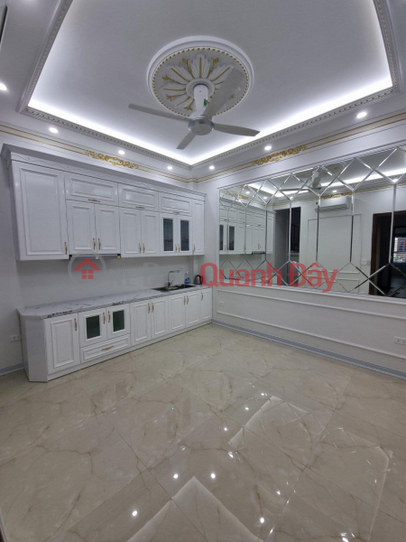 82m 5 Floors Frontage 5.2m Subdivision Wide Sidewalk Business Top Car Avoid Stopping Day and Night Nguyen Thi Dinh Street Vietnam Sales đ 18.6 Billion