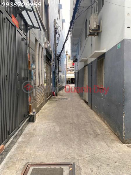 3-STOREY HOUSE - AREA 31M2 - DISTRICT 10 - SECURE ALLEY NEAR STREET FRONTAGE ONLY 4 BILLION. Sales Listings