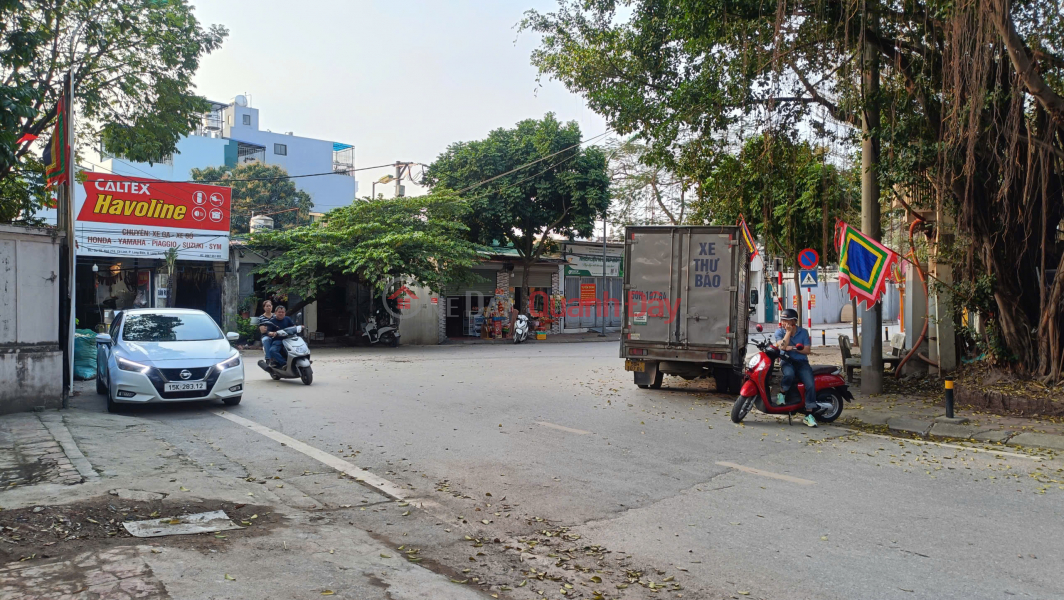 Urgent sale of a house on Thach Ban Street, Long Bien District, ideal for business, with ample space for cars to pass. | Vietnam, Sales | đ 29 Billion