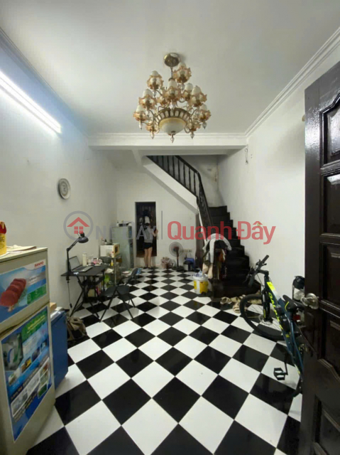 Apartment for rent on Minh Khai street, 90m2, 3 bedrooms, 7.5 million for students, family _0
