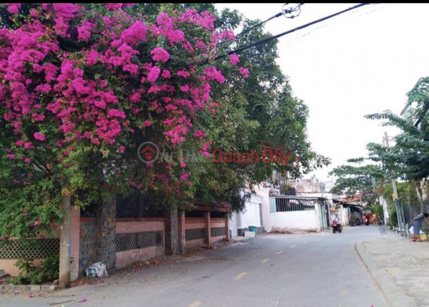 The owner sold Thao Dien house on street 64 for 14ty9. Contact: 093 273 8182 Sales Listings