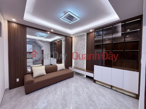 bán nhà xuân la DT 23m x5 tầng 6,950 tỷ 40m ô tô tránh,ngõ thông,full nội thất _0