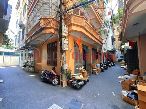 Super Rare - Corner House on Trung Kinh Street 53\/60m x 4 Floors, Frontage 5.7m 18.9 Billion, Car Parking at Door _0