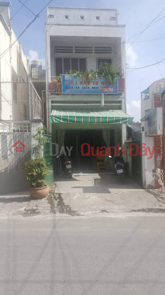 HIGHLY PROFITABLE INVESTMENT OPPORTUNITY, OWNER SELLS LAND AND GIVES A LEVEL 3 HOUSE IN TRANG LONG, BINH THANH Sales Listings