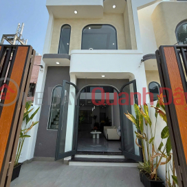Nhà 2 Tầng - Kiệt 65 Phạm Như Xương - Gần đường chính _0