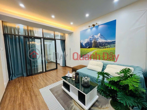 Hoang Quoc Viet military apartment complex, 110m2, 4 bedrooms, 2 open spaces, car parking at the door, price 5.45 billion _0