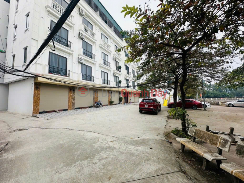 House for sale, 3 steps from the park and lake, Thuong Cat Ward, 30m2, 5 floors, new and beautiful house, price 5.8 billion VND (negotiable). Sales Listings