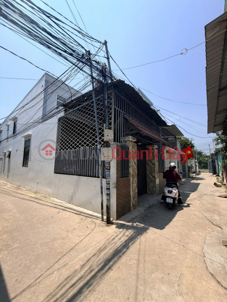 Two-story house for sale, located right next to Chiều Market in Vĩnh Ngọc commune, Nha Trang city. Sales Listings