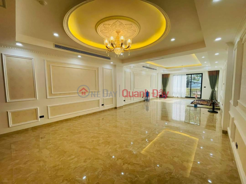 Property Search Vietnam | OneDay | Residential, Sales Listings Urgent sale of house on Lac Long Quan street, busy multi-system business with a frontage of 80m-15 billion