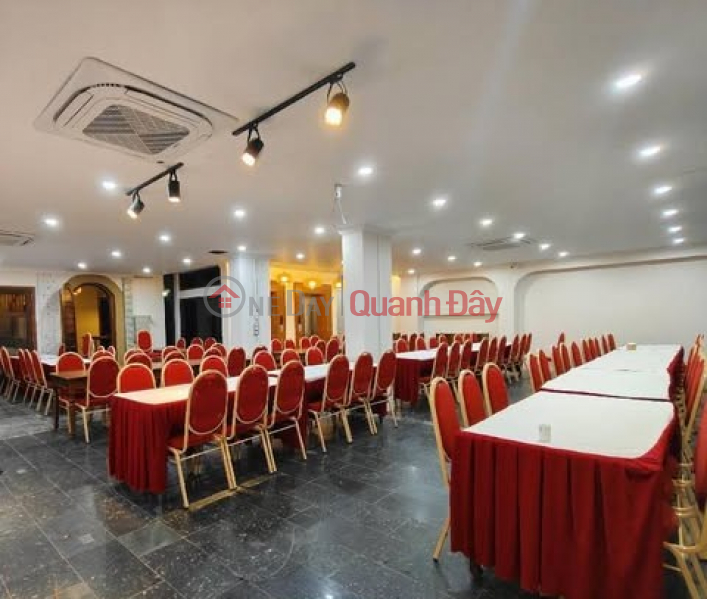 SUPER PRODUCT ON TO HUU STREET (ELEVATOR) VIP CLASS WITH HUGE CASH FLOW Sales Listings