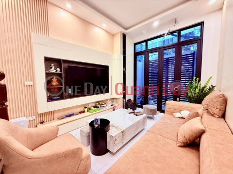HOUSE FOR SALE IN DINH CONG, CAR PARKING AT DOOR, USAGE AREA 47M2, PRICE 7.6 BILLION _0