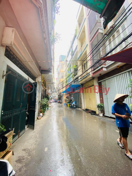 Bán nhà Lô Góc, Ôtô tránh Đường Cầu Giấy 38/42m, 5Tầng, MT 4.6m 18 Tỷ, Ngõ thông Niêm yết bán