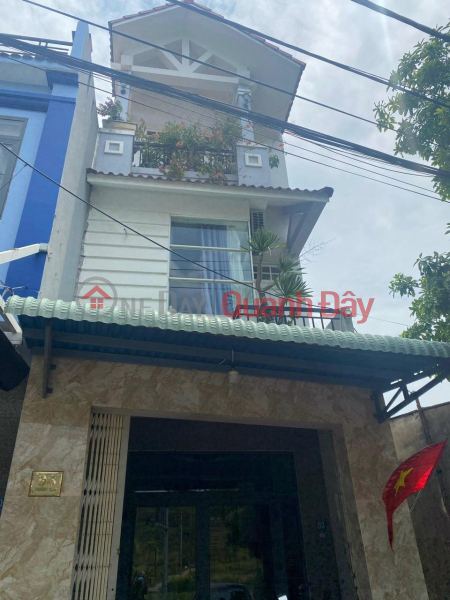 The owner needs to sell a 3-storey house in front of Truong Son street, Hoa Tho Tay, Cam Le, Da Nang Sales Listings