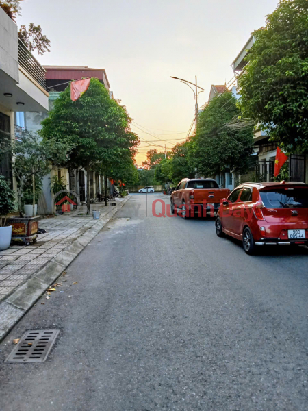 Chính chủ bán gấp đất 65m2, đường rộng 12m, cạnh trường học, gần chợ - Giá chỉ 2,x tỷ Niêm yết bán