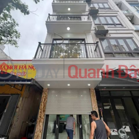 BIG ALLEY AS STREET - VIP INTERIOR - BUSY FOOTBALL SIDEWALK - 7 FLOORS WITH ELEVATOR - CONVENIENT ELECTRICAL SYSTEM _0