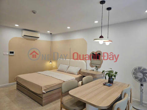 Em chính chủ muốn bán căn studio Vinhome D'capitale giá chỉ 3.x tỷ [x _0