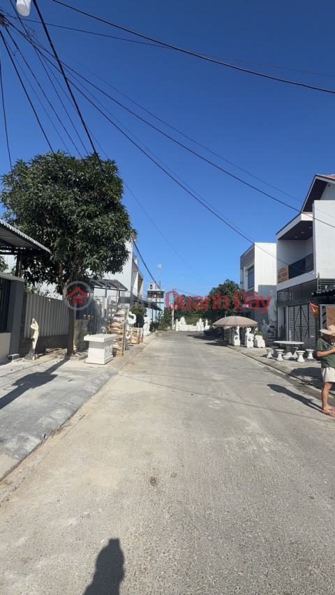 ONLY 4.X (VND) - 100m² LAND - PARALLEL TO NGUYEN THUC DUONG STREET - NEAR NON NUOC BEACH, TAN TRA. _0