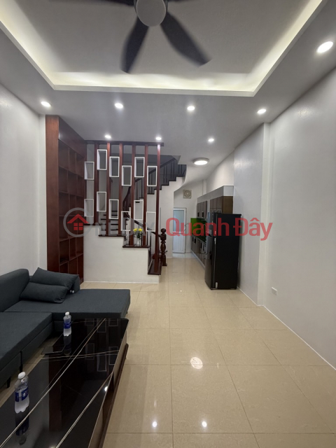 Thịnh hào 47m 7 tầng chỉ 11,8 tỷ, nhà mới đẹp long lanh, ngõ nông, gần ô tô _0