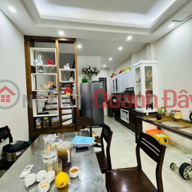 NGUYỄN KHÁNH TOÀN CẦU GIẤY 44M2 9.8 TỶ NỞ HẬU 2 THOÁNG, VÀI BƯỚC RA Ô TÔ TRÁNH. _0