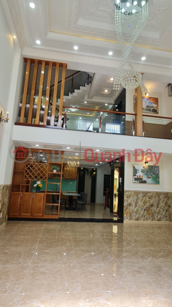 Property Search Vietnam | OneDay | Residential, Sales Listings BEAUTIFUL LOCATION - GOOD PRICE - Owner Needs to Sell Quickly Most Luxury Villa Tan Chanh Hiep, District 12