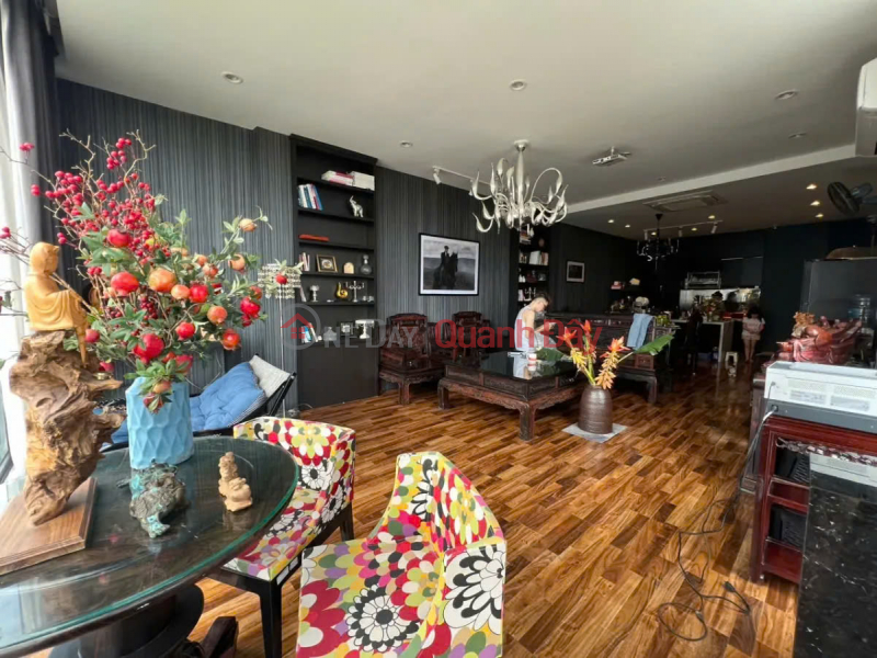 HOUSE FOR SALE IN AN DUONG VUONG, TAY HO. SUPER PRODUCT ON STREET FRONT 100M2, 6 FLOORS - CAR ACCESS - LUXURY ELEVATOR - VIEW OF NHAT BRIDGE Sales Listings