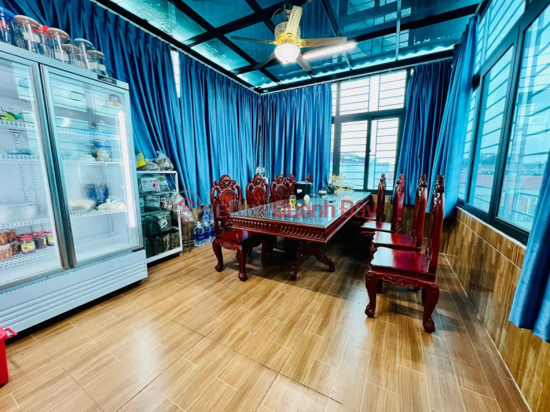 đ 11,2 tỷ | BÁN NHÀ: Cầu Giấy .DT: 37m2 - 7 tầng - MT 3.9m - GIÁ 11.2 tỷ.