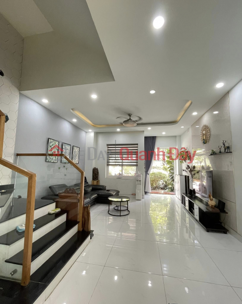 Newly built house for sale in Binh Chuan, Thuan An, 900 million to receive the house _0