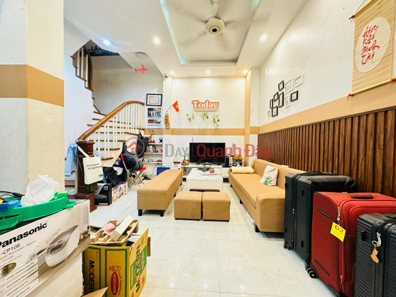 House for sale in Thai Ha, 45m2, near car parking, 5m frontage, fully furnished, beautiful square title, price 8 billion Sales Listings