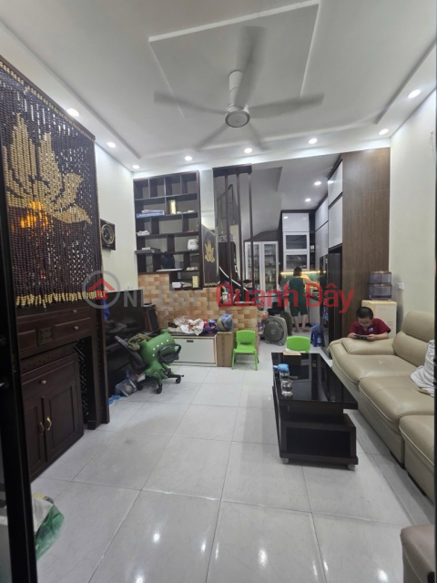 QUAN HOA CẦU GIẤY 28M x MT 4,1M GIÁ 6,8 TỶ NGÕ RỘNG 3M,THÔNG CÁC HƯỚNG _0
