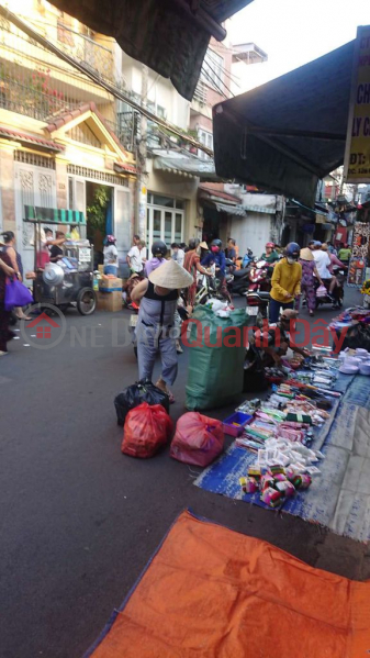 House on the corner of 2 commercial streets on Co Giang street - 8 million Rental Listings