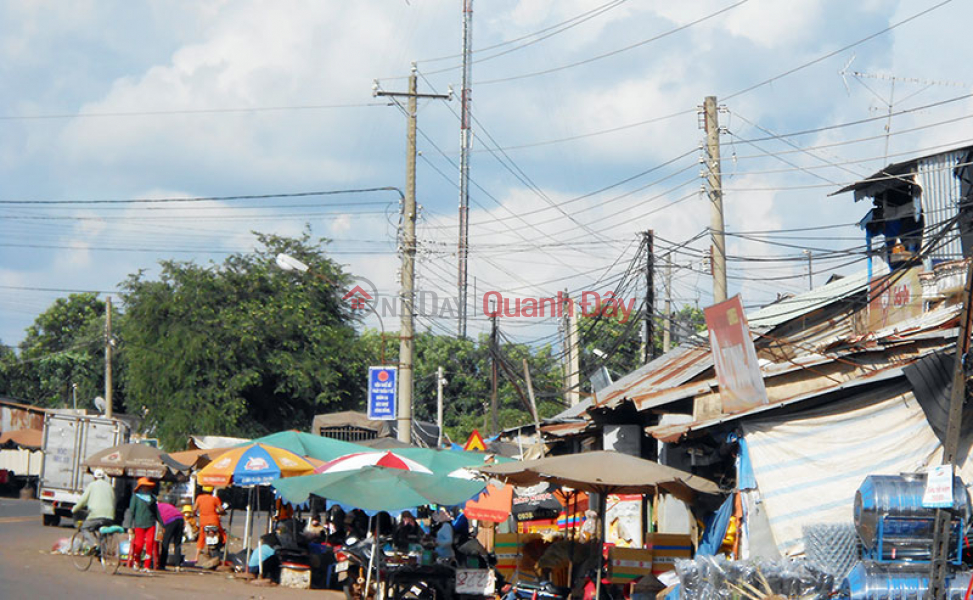 đ 195 Million | Thanh Ly Bank. 195TR has a plot of land right in the industrial park, near the National Highway. Densely populated