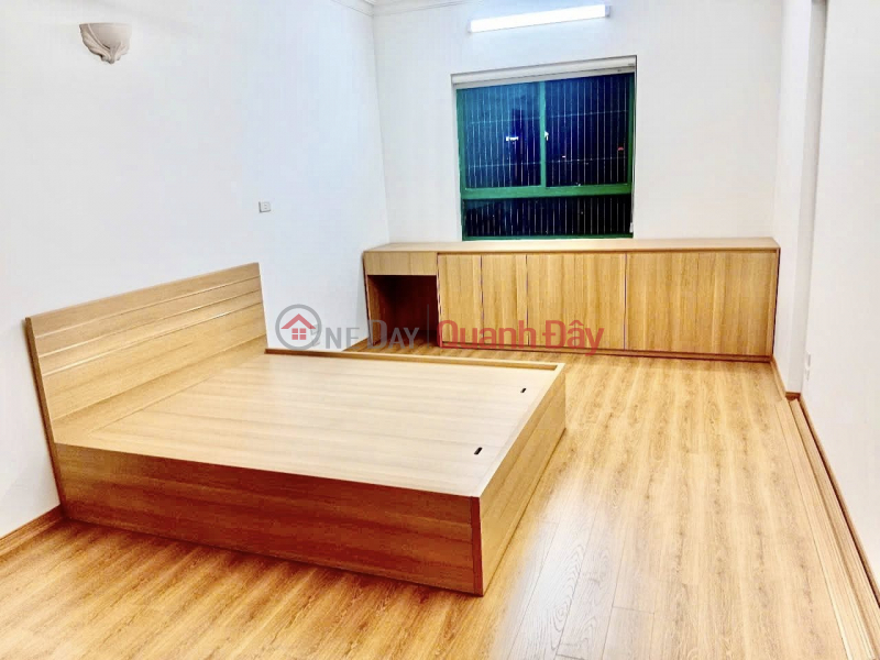 Tòa 24T Hoàng Đạo Thúy 121m 3PN, Mới đẹp ở ngay, 9.45 tỷ trung tâm Cầu Giấy Niêm yết bán