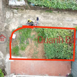60 m2 of square land in village 2 Quang Bi, the price is as soft as noodles, if you hurry, you still have a chance. Contact Thang: 0982963222 _0