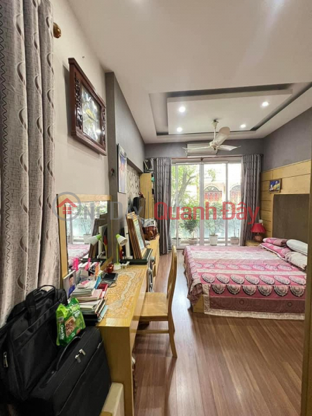 Need to sell quickly 5-storey house on Kim Ma Street, price 13.3 billion, still negotiable CARS STOP IN FRONT OF THE HOUSE - AN Sinh | Vietnam, Sales, đ 13.3 Billion