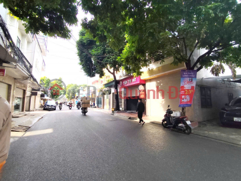 Land plot on Khuc Thua Du street, near Thien Loi, 200m², 8m frontage, Price 20.9 billion VND. _0