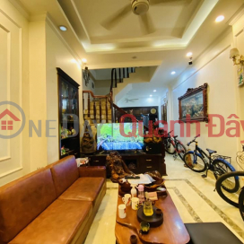 House for sale 78m2 5 bedrooms Nghi Tam street, Tay Ho 10m Avoid car Investment price 7.2 Billion VND _0