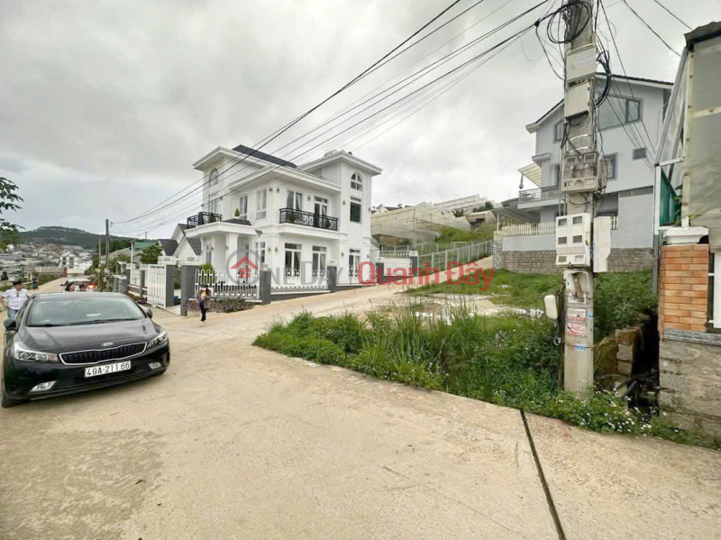 Deep Discount 9.2 Billion, Now 8.5 Billion, Extra Fortune, Selling Land with 2 Frontages in South Lake Area, Ward 11, Da Lat Sales Listings
