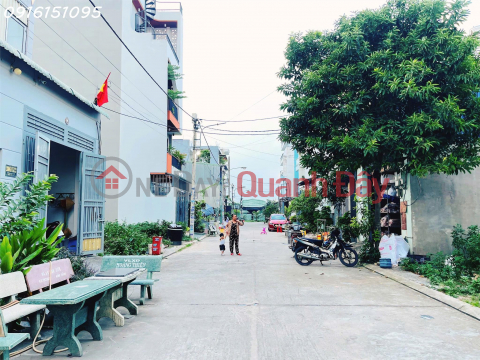 Cho thuê nhà nguyên căn, 1 trệt 2 lầu 1 sân thượng 80m2 _0