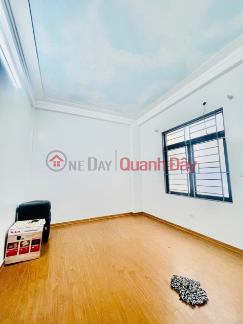 OWN NOW a house in a prime location with small car parking right at the door in Ngoc Hoi, Hoang Mai, Hanoi. _0