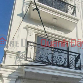 Selling house Co Linh, Thach Ban, 35m, 5 floors, car parking, near market, school, Aeonmall, more than 3 billion. _0