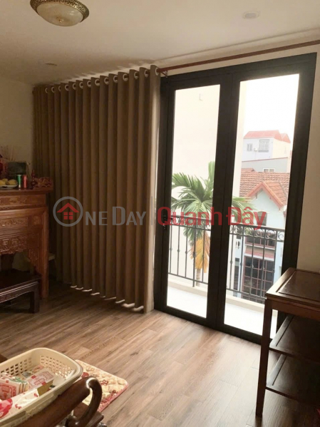  Please Select, Residential, Sales Listings đ 166.5 Billion