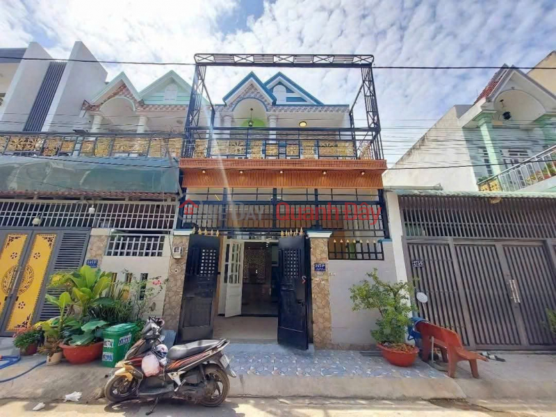 BEAUTIFUL HOUSES - GREAT PRICES – 3 HOUSES FOR SALE IN PRIME LOCATIONS in Ba Diem Commune, Hoc Mon District, Ho Chi Minh City Sales Listings