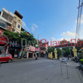 Land for sale in Trau Quy, Gia Lam, Hanoi. 123m2. Wide frontage, beautiful land. Contact 0989894845 _0