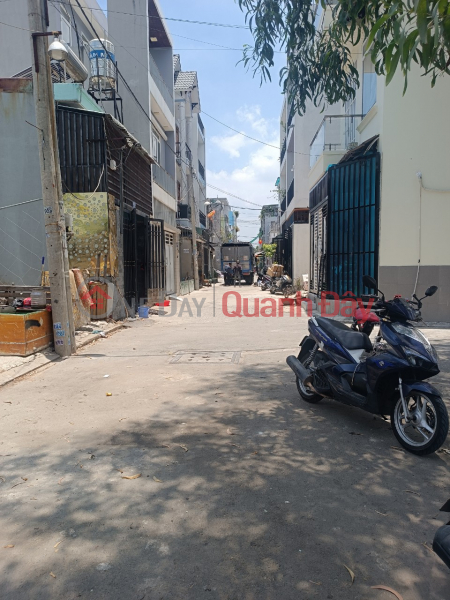 đ 2.65 Billion Selling 60m2 plot of land right at Binh Chieu market, 4m wide with ready book