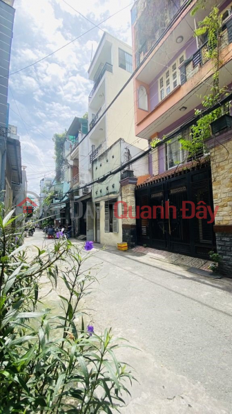 đ 17 Million/ month | Beautiful house Truong Chinh, near Bay Hien, 4 floors, 3 bedrooms