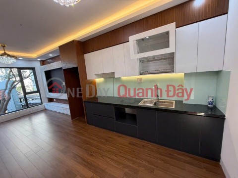 House for sale in Thach Ban. 40m2 * 6 floors * 7.5 billion. Full furniture, garage, elevator _0