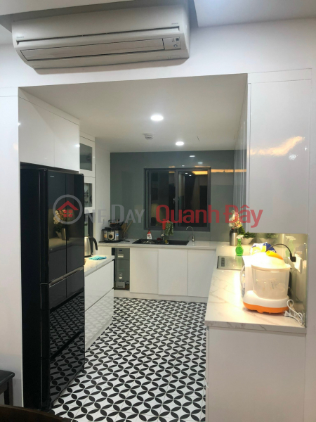 Chuyển nhượng căn hộ dt rộng tại Mulberry Lane 3PN - 137m2 view bể bơi giá 9.x tỷ Niêm yết bán