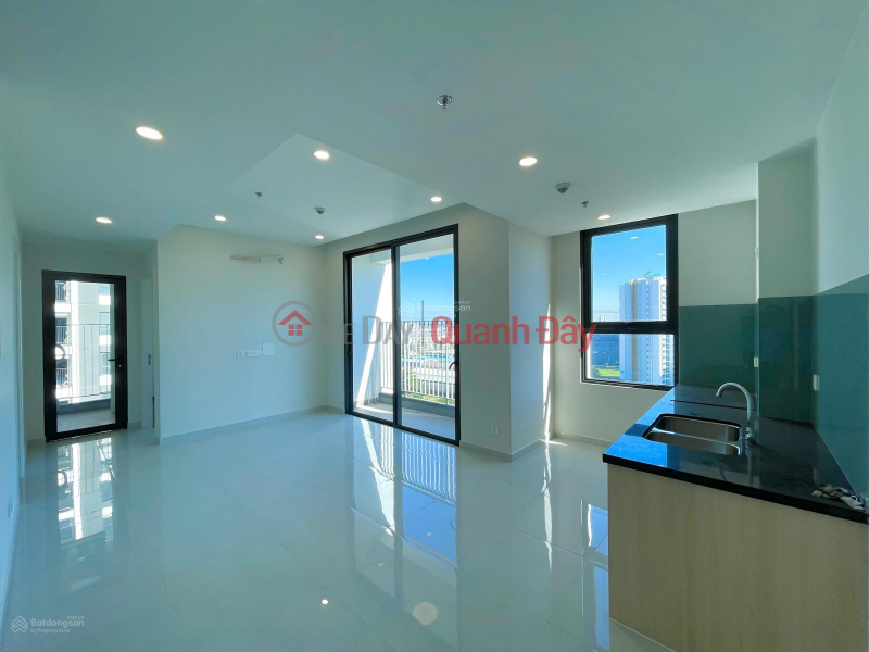 Selling 2 bedroom, 2 bathroom 72m2 apartment with pink book in 40-storey building right at Vsip 1 and Aeon Mall Binh Duong | Vietnam | Sales | đ 2.4 Billion