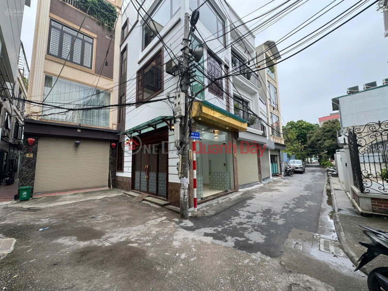 House for sale 46m x 4T Duc Giang, car avoid, corner lot, full furniture. 10 billion negotiable. Contact 0936 123469 Sales Listings